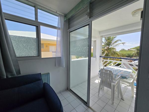 Appartement à louer 685 € CC LE MOULE 1 pièce 23 m² DPE D