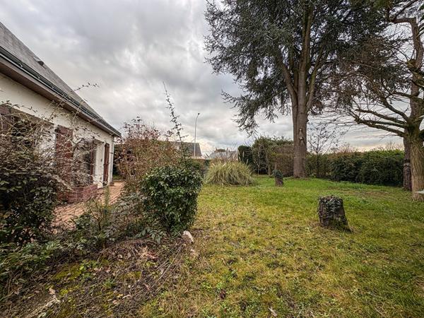 ANGERS - Maison familiale au calme avec jardin, garage et vie de plain-pied !