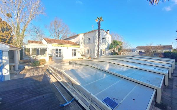 Maison à vendre    7 pièces •  Médis