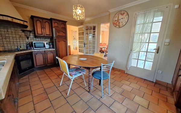 Maison à vendre    7 pièces •  Médis