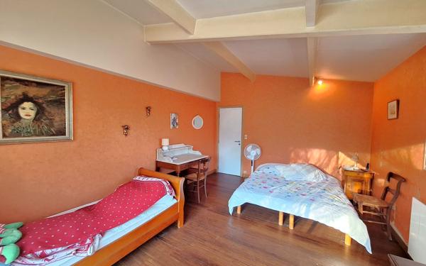 Maison à vendre    7 pièces •  Médis