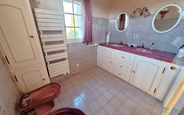 Maison à vendre    7 pièces •  Médis