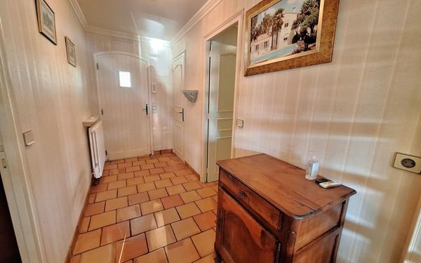 Maison à vendre    7 pièces •  Médis