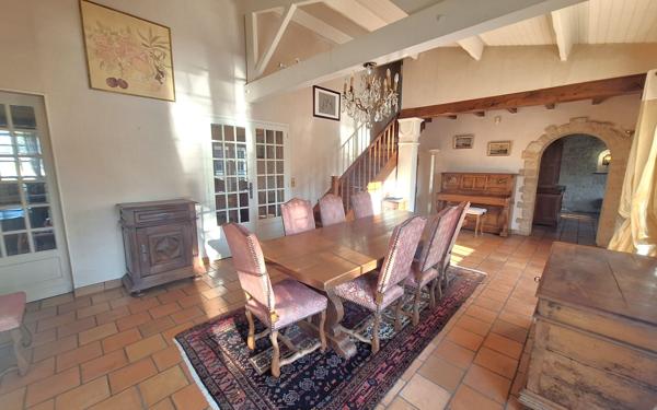 Maison à vendre    7 pièces •  Médis