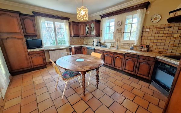 Maison à vendre    7 pièces •  Médis