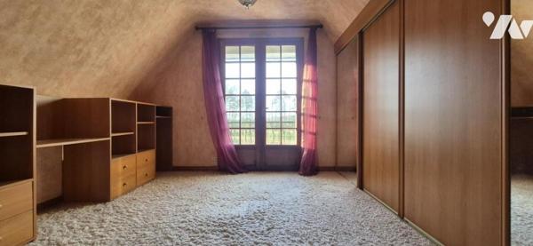 MAISON TRADITIONNELLE - 5 CHAMBRES - TERRAIN 12300 M2