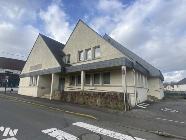 Local à usage professionnel