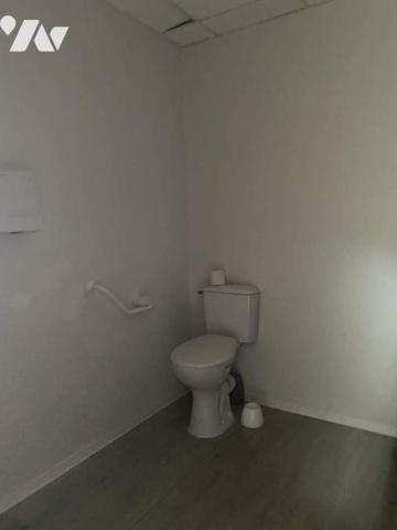 Local à usage professionnel