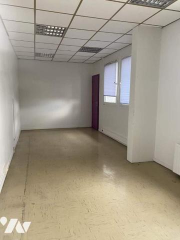 Local à usage professionnel