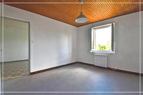 Maison plain-pied à vendre 3 pièces CHATEAUMEILLANT (18)