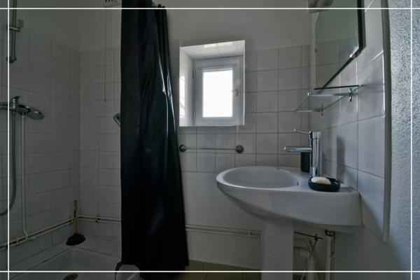 Maison plain-pied à vendre 3 pièces CHATEAUMEILLANT (18)