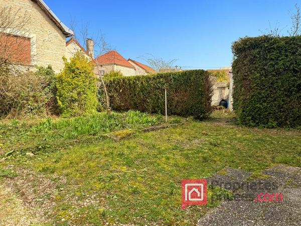 Maison Essoyes 15 pièce(s) 400 m2