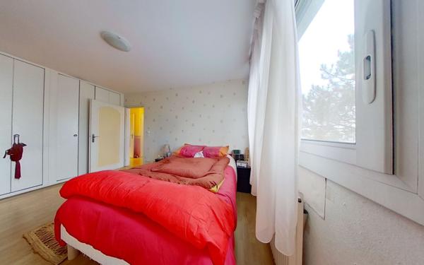 Appartement à vendre    5 pièces • 106 m2 Saint-Priest