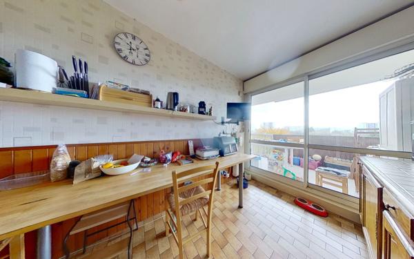 Appartement à vendre    5 pièces • 106 m2 Saint-Priest