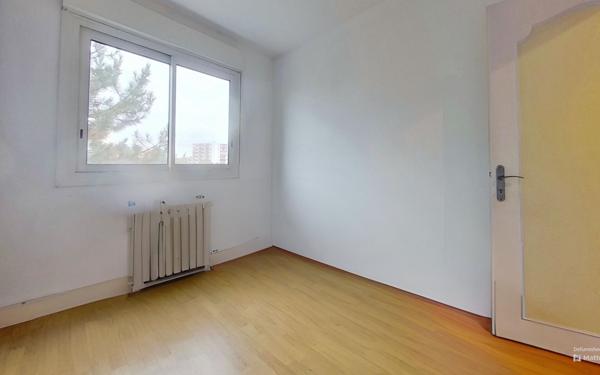 Appartement à vendre    5 pièces • 106 m2 Saint-Priest