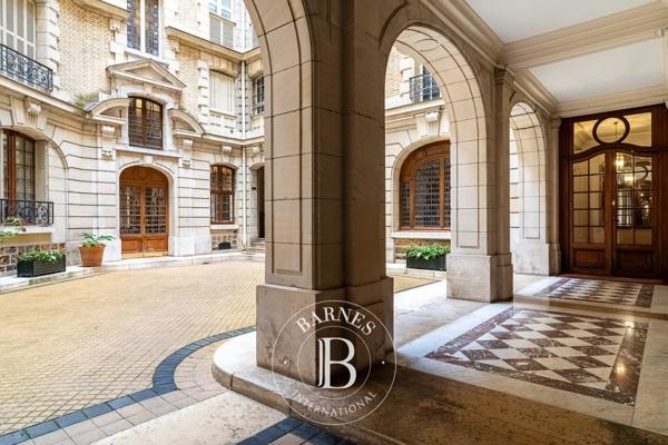 Paris 16ème, Appartement 5 Chambres -  242 m² à vendre