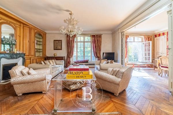Paris 16ème, Appartement 5 Chambres -  242 m² à vendre