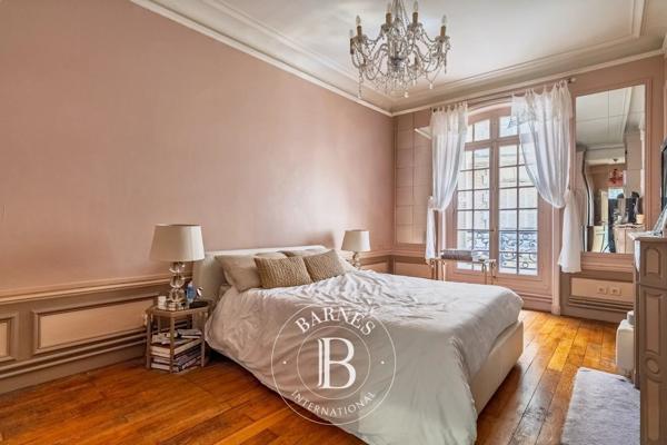 Paris 16ème, Appartement 5 Chambres -  242 m² à vendre