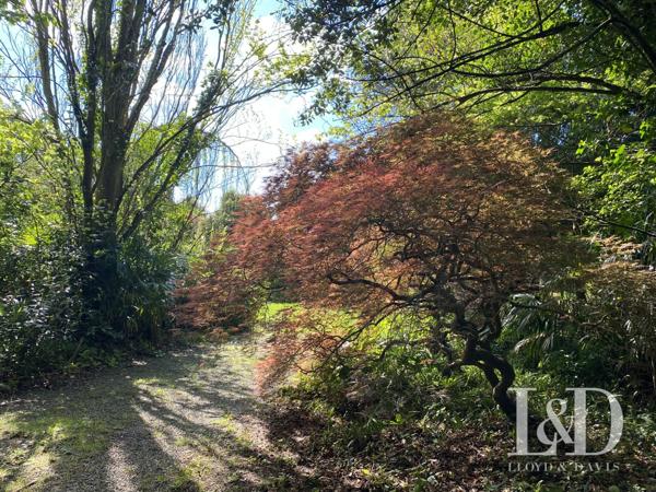 Maison de maître avec dépendances