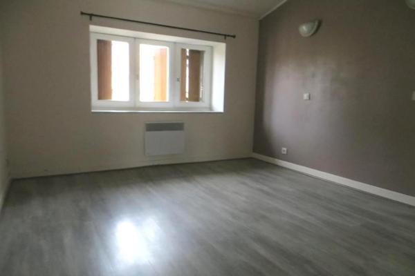 LOCATION APPARTEMENT T3