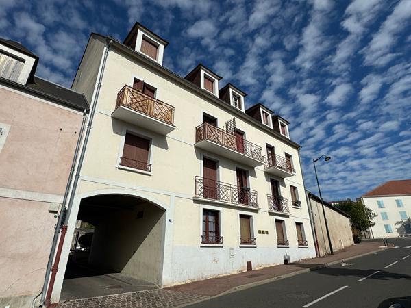 Appartement 2 pièces de 50 m² à Étampes, quartier Saint-Martin - au dernier étage avec ascenseur