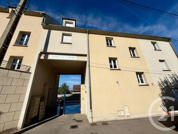 Appartement F3 à vendre  3 pièces - 75,56 m 2   CREPY EN VALOIS  - 60