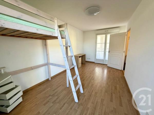 Appartement F3 à vendre  3 pièces - 75,56 m 2   CREPY EN VALOIS  - 60