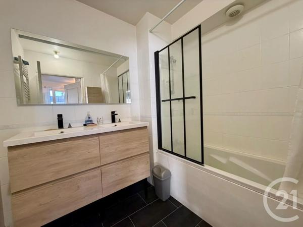 Appartement F3 à vendre  3 pièces - 75,56 m 2   CREPY EN VALOIS  - 60
