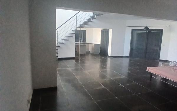 Maison à vendre    4 pièces • 150 m2 Saint-Pierre