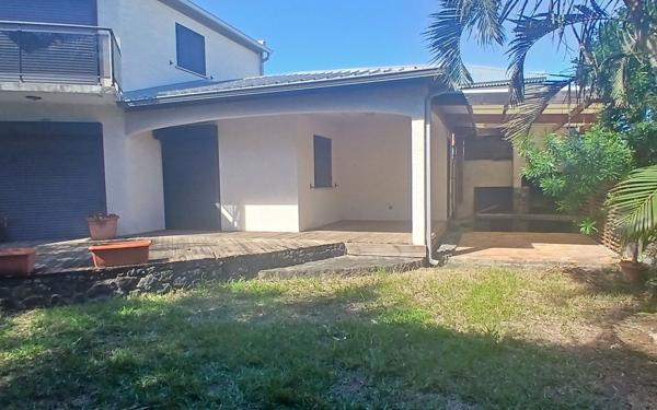 Maison à vendre    4 pièces • 150 m2 Saint-Pierre