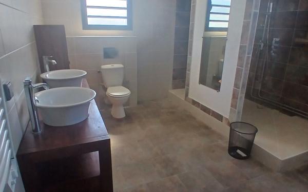 Maison à vendre    4 pièces • 150 m2 Saint-Pierre