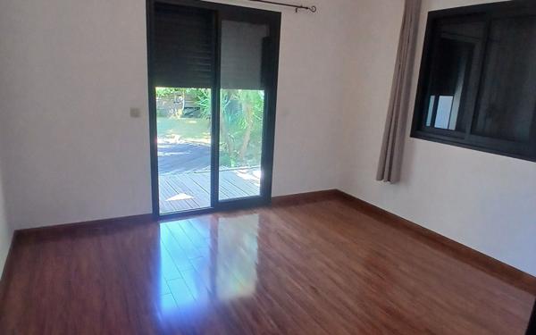 Maison à vendre    4 pièces • 150 m2 Saint-Pierre