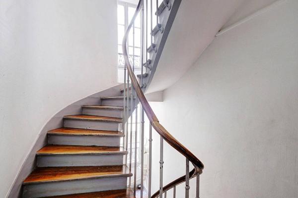 APPARTEMENT DE CHARME A DEUX PAS DU METRO MENILMONTANT !