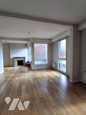 VIEUX-LILLE Appartement TYPE 3 de 95,3m² en DUPLEX dernier étage -PARKING en sous-sol et  cave