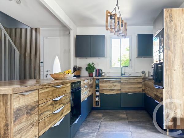 Maison à vendre  5 pièces - 115 m 2   MARSEILLE  - 13011