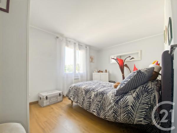 Maison à vendre  5 pièces - 115 m 2   MARSEILLE  - 13011