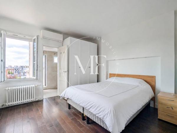 Maison
         8 pièces
        - 170 m² Exclusivité 829 000 € *