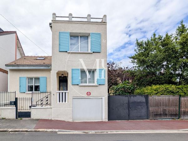 Maison
         8 pièces
        - 170 m² Exclusivité 829 000 € *