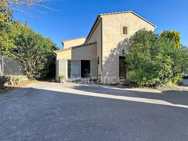 Maison à vendre 4 pièces UZES (30)