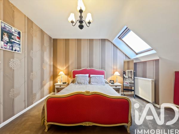 Maison à vendre 7 pièces 176 m² L'Huisserie