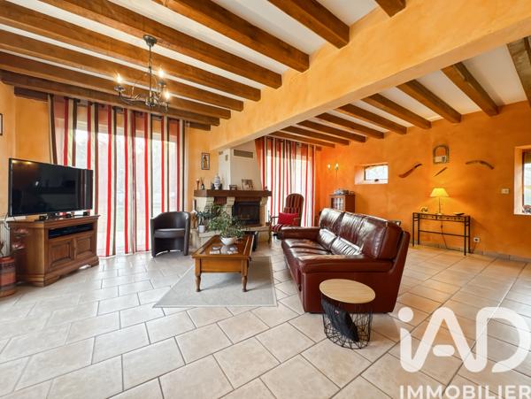 Maison à vendre 7 pièces 176 m² L'Huisserie