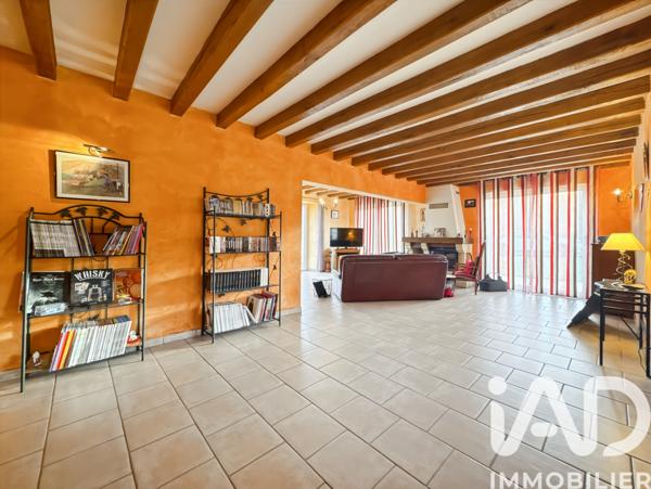 Maison à vendre 7 pièces 176 m² L'Huisserie