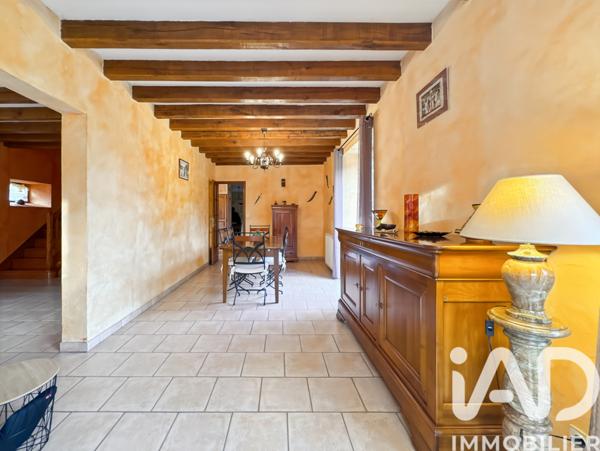 Maison à vendre 7 pièces 176 m² L'Huisserie