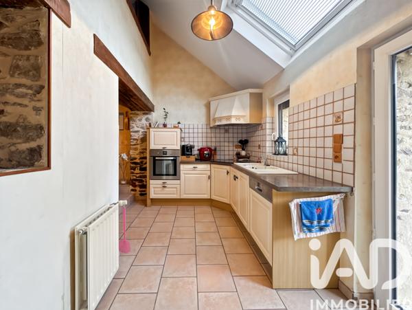 Maison à vendre 7 pièces 176 m² L'Huisserie