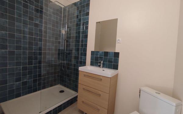 Appartement à louer    5 pièces •  Les Vans