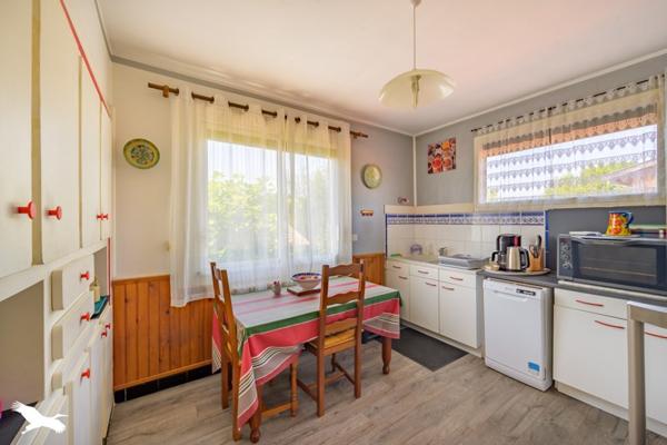 Maison 334 336 € Gujan-Mestras 5 p 139 m² DPE D
