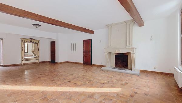 À vendre : Appartement spacieux de 4 pièces à Carpentras