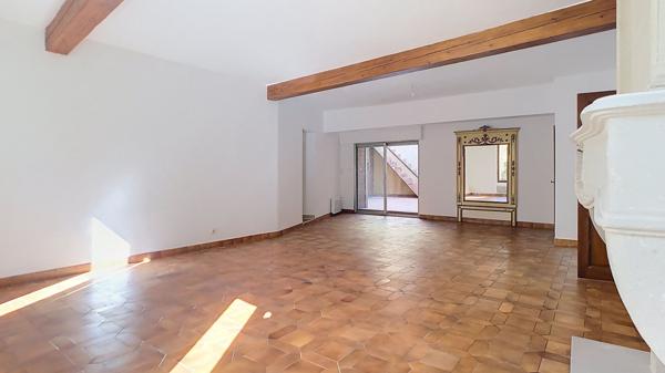 À vendre : Appartement spacieux de 4 pièces à Carpentras