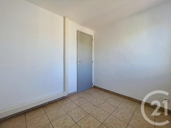 Appartement F3 à vendre  3 pièces - 72 m 2   BAGNOLS SUR CEZE  - 30