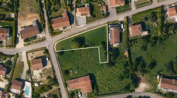Terrain à bâtir de 1 186 m²